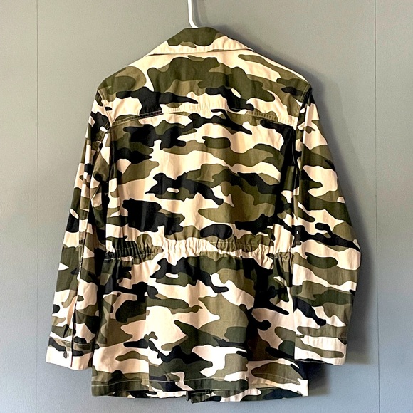 Camouflage Jacket - Picture 2 of 6